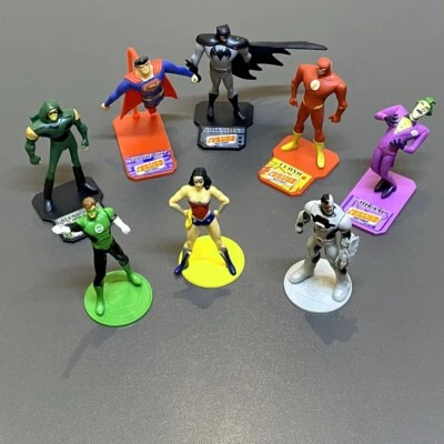 8Pcs DC Comics Justice League Batman Superman Joker Green Arrow Mini Figures Toy - Image 1 of 4