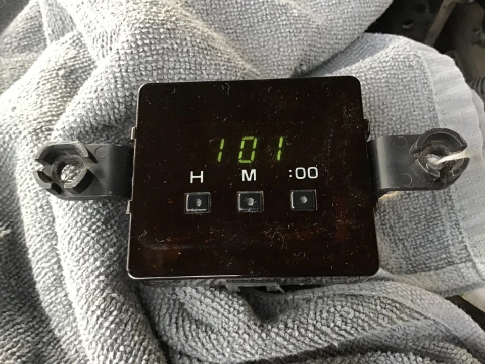 Цифровые часы 1995-1997 Toyota Landcruiser Land Cruiser ПРОТЕСТИРОВАНЫ OEM 83910-60150 - Изображение 1 из 1