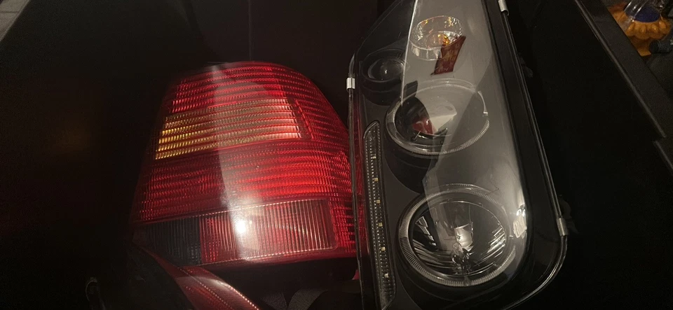 Faros LED DRL halo proyector negro para Volkswagen Jetta MK4 Bora 99-05 Foto 1 de 1