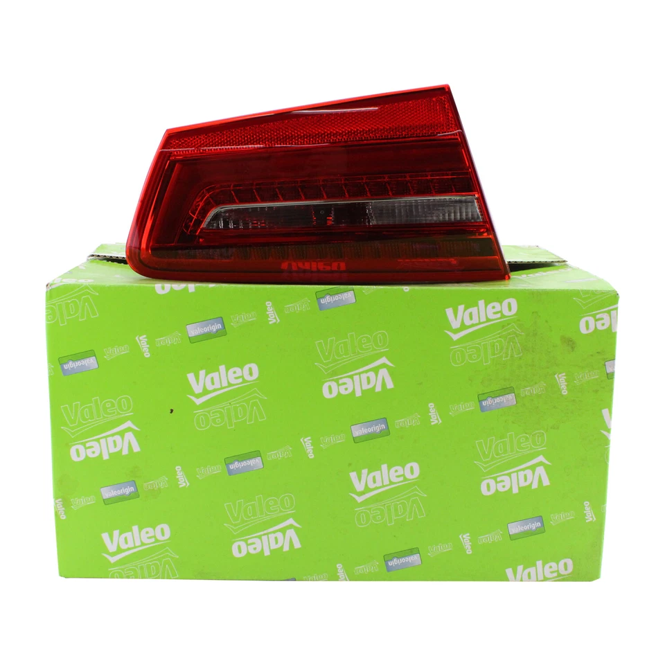 Conjunto de luz trasera interior izquierda conductor Valeo 44694 para Audi A6 A6 Quattro S6 Foto 1 de 4