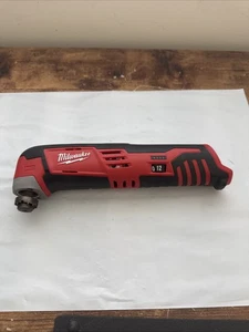 broken Milwaukee 2426-20 12-Volt Lithium-Ion Cordless Multi-Tool - Picture 1 of 9