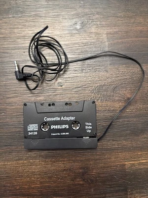 Adaptador de casete estéreo para automóvil Philips - Audio de 3,5 mm ~ Universal (SJM2300H/27) Foto 1 de 2