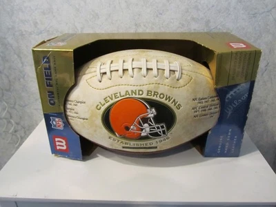 RARO De Colección Cleveland Browns Wilson On Field Fútbol Edición Limitada de 5000 Foto 1 de 4