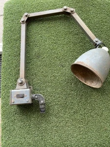 ORIGINAL MACHINIST 3 ARM ADJUSTABLE MEMLITE C/W ORIGINAL SWITCH - Picture 1 of 5