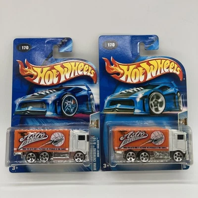 Camión de carretera Hot Wheels Work Crewsers (lote de 2) Foto 1 de 3
