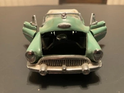 Franklin Mint 1953 Buick Skylark Convertible Light Green Diecast Car 1:43 - Image 1 of 4