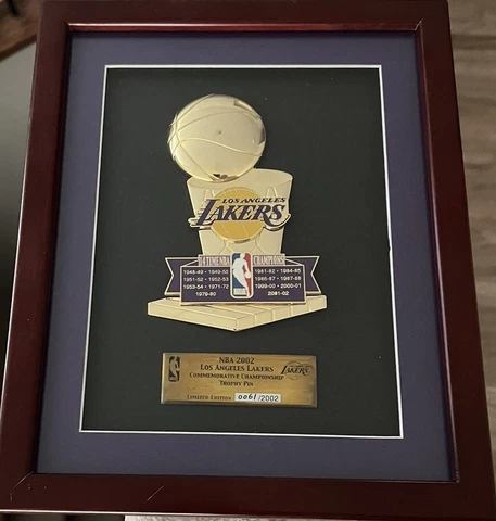 2002 Lakers Commemorative Championship Pin 006/2002 Limited Edition LOOK!! Cover