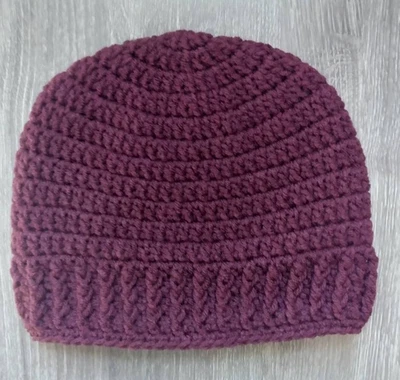Sombrero/Gorro Hecho a Mano Crochet Color Vino Foto 1 de 3