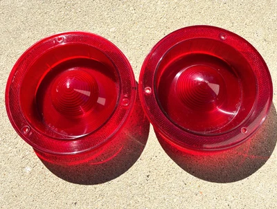 2) 1960 1961 FORD FALCON & RANCHERO TAIL LIGHT LAMP LENS (TAILLIGHT TAILLAMP) Foto 1 de 4