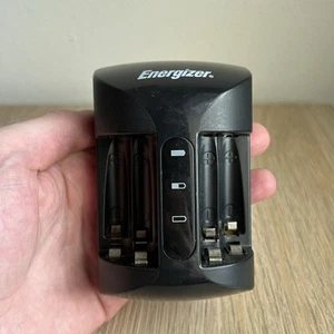 Energizer Recharge® CH Pro-US For AA/AAA NiMH Batteries Charger (CHARGER ONLY) - Picture 1 of 7