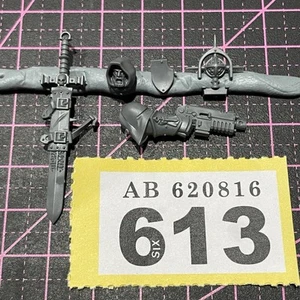 Dark Angels Inner Circle Companions Calibanite greatsword/Head/Pistol 40k Parts - Picture 1 of 1
