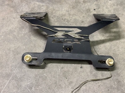 05 06 07 09 15 Suzuki GSXR 1000 2005 soporte de matrícula soporte de montaje con luz Foto 1 de 4