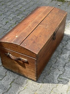 Eichenholztruhe, 1920 oder älter, 92 x 46 x 40/46 cm, recht guter Zustand - Bild 1 von 11