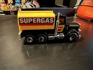 Vintage Matchbox #56 1981 Peterbilt SuperGas Tanker Truck Black 1:80 NM