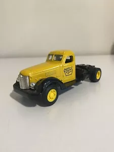 Ertl Truck 1947 International. KB-12 Cab. Semi Cab Series - Great Condition - Picture 1 of 5