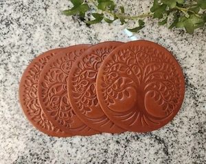 Juego de 4 posavasos de cuero, color foto, cuero de 8 a 10 oz, diseño árbol de la vida - Imagen 1 de 6