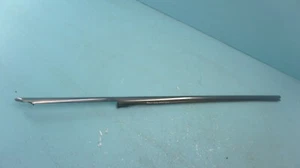 MERCEDES   W124   300CE   COUPE  CONVERTIBLE , FRONT R . SIDE  WINDOW TRIM SEAL - Picture 1 of 9