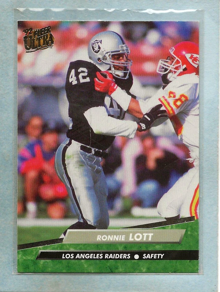 RONNIE LOTT - 1992 Ultra - #195 - Raiders - $1.00 Shipping - Image 1 of 1