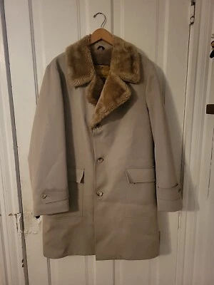 Abrigo de invierno de colección Rainfair ILGWU Trench Pea forrado de piel sintética para hombre 40-42 pecho  Foto 1 de 4