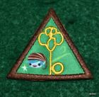 GIRL SCOUT BROWNIE BADGE - FREE SHIPPING