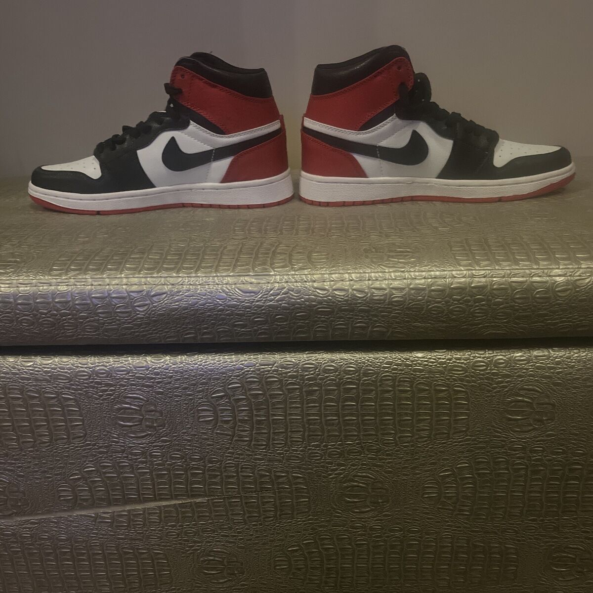 Jordan 1 Retro High Satin Black Toe W for sale - eBay Jordan 1 Retro High Satin Black Toe W for sale - eBay