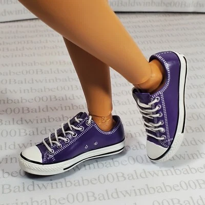 KS ~ PÚRPURA BLANCO ~ ZAPATOS HECHOS PARA MOVER SE ADAPTA A MUÑECAS KEN ZAPATILLAS DE TENIS CON CORDONES Foto 1 de 4