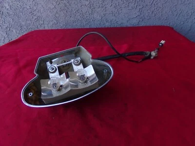 TRIUMPH THUNDERBIRD 900 TAILLIGHT FOR PARTS CRACKED USABLE OEM NICE 2002 Foto 1 de 4