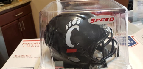 CINCINNATI BEARCATS SPEED REPLICA MINI HELMET NCAA RIDDELL Cover