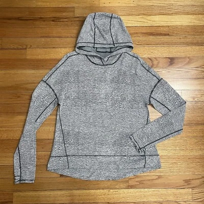 Moletom com capuz feminino Lululemon Squad Goals tamanho. 8 jacquard de seixo transparente branco/preto - Imagem 1 de 4