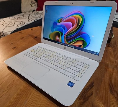 HP / Celeron N3060 / 4go Ram / Disque Dur 32go / Batterie NEUVE et - Photo 1/4