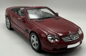 Mercedes-Benz SL500 RED Die Cast Model 1:24 RARE FIND WELLY - Picture 1 of 19