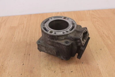 1999 YAMAHA SRX 600 Center / Left Or Right Cylinder Jug 8DF-11311-01-00 - Image 1 of 4