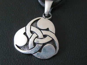 Sonnenrad 925'er Silber Ketten Anhänger Amulett Triskele / x024 - Bild 1 von 12