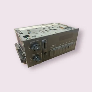 DELCO 16194535 GM TRUCK STEREO RADIO HEAD UNIT CHEVY SILVERADO GMC TAHOE 95-05 - Picture 1 of 2