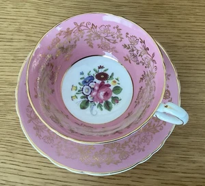 Paragon Fine China Pink /gold With Lovely Floral Centre Piece Cup And Saucer - Picture 1 of 5