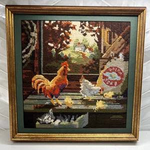 Needlepoint Art Framed Chickens Kitten Barn Feed Sack Landscape - Bild 1 von 9