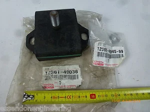Toyota 12361-49036 Insulator - Genuine OEM New - Bild 1 von 1