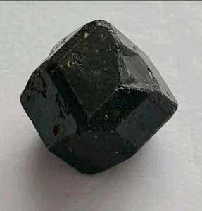 Bodenfund/ Edelstein/Granat/Kristall/Mineral/ Investition/ Schmuck/ Heilstein - Bild 1 von 4