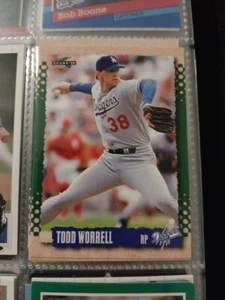 1995 Score - #213 Todd Worrell - Picture 1 of 1