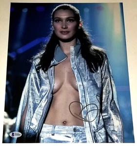 BELLA HADID In-Person Signed 11x14 Hot Sexy Beauty Model Nice Cleavage Photo BAS - Picture 1 of 3