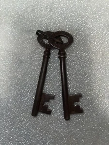 Vintage French Pair Of Keys “Fer Forge 1re Qualite” Authentic Antique - Picture 1 of 4