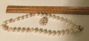 Vintage 1950s 60s faux Pearl and pink crystal necklace 19” - Picture 1 of 3