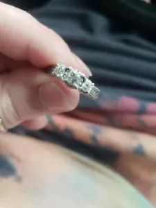 10k white gold Diamond engagement ring size 7 - Picture 1 of 3