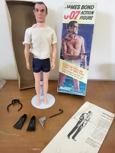 Vintage JAMES BOND AGENTE SEGRETO 007 (GILBERT, 1965) con scatola - Foto 1 di 22