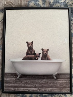Obra de arte de baño vintage con bañera estilo rústico Bear Cubs Foto 1 de 4