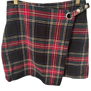 Francesca's ALYA karierter Wickel-Minirock neu mit Etikett - rot & grün Tartan, Größe Small - Bild 1 von 9