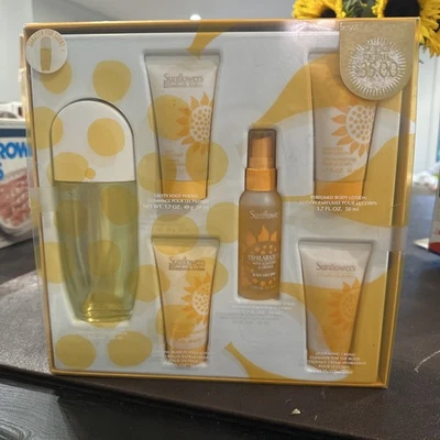 SUNFLOWERS ELIZABETH ARDEN Perfume 3.3oz 6Pc GIFT SET LOTION Cream SPRAY Polish - Image 1 of 4
