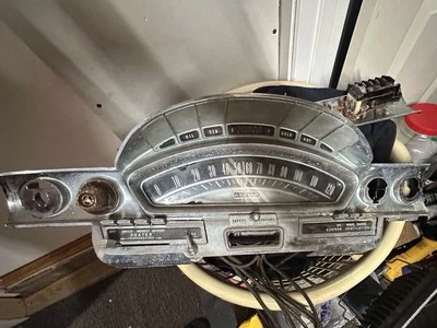 1958 Oldsmobile super 88  Instrument Cluster  Foto 1 de 4
