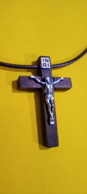 Cruz Crucifijo Jesús, Collar Cruz Madera para Hombre y Mujer Foto 1 de 4