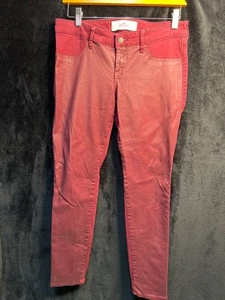 Pantalones de mezclilla Hollister ajustados talla 7 W28 rojos elásticos informales para mujer - Imagen 1 de 5